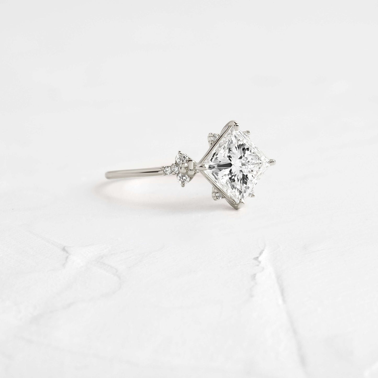 Solitaire-Oval Lab Grown Diamond Engagement Ring