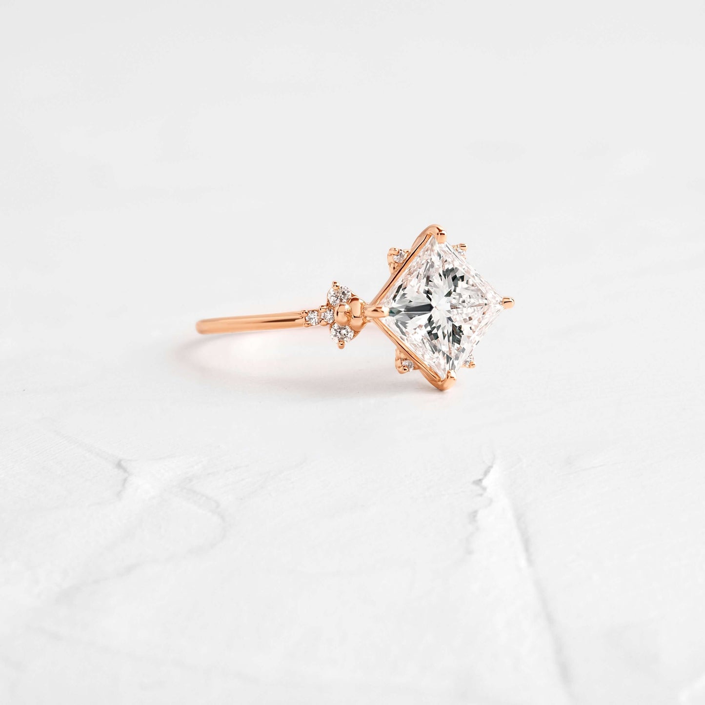 Solitaire-Oval Lab Grown Diamond Engagement Ring