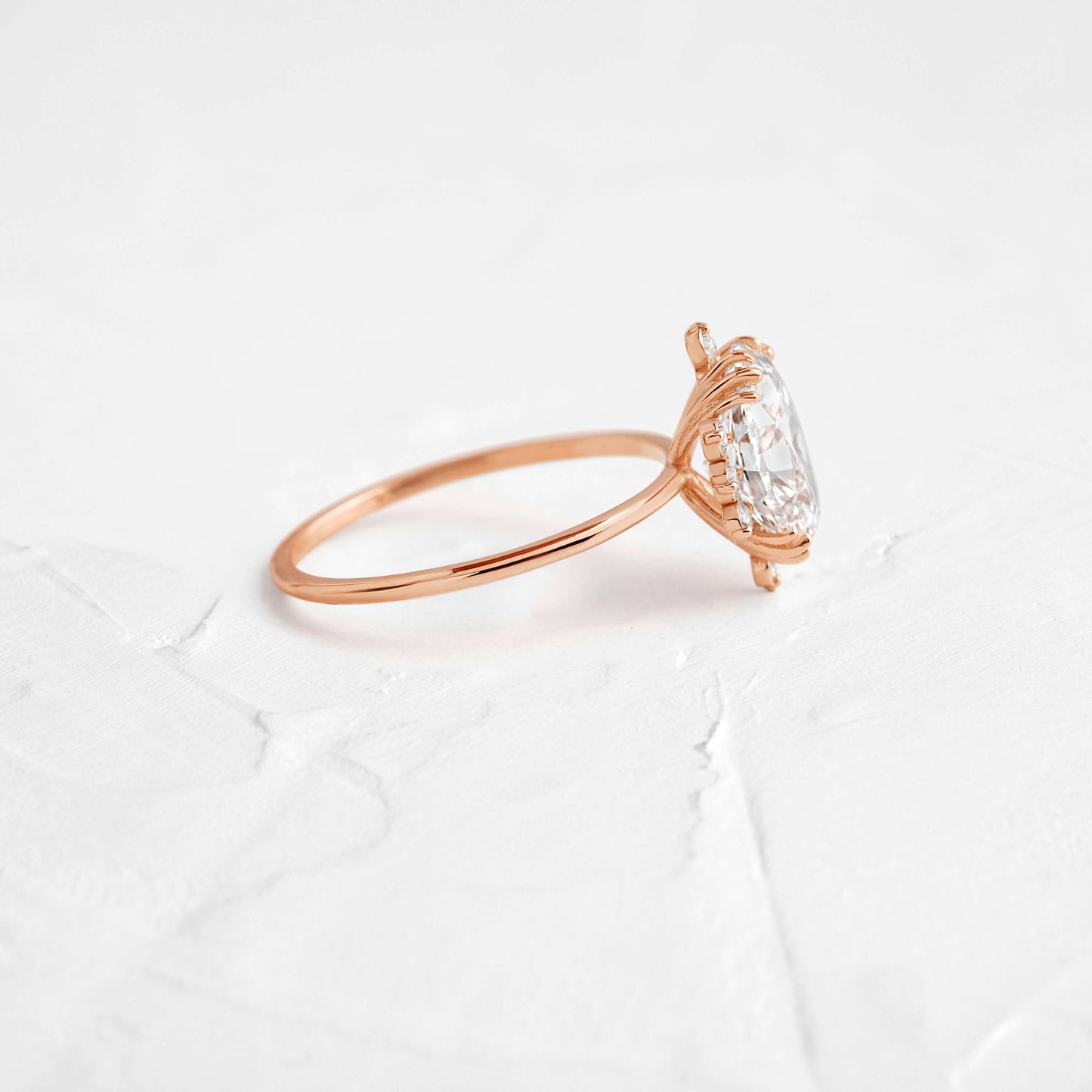 Solitaire-Oval Lab Grown Diamond Engagement Ring