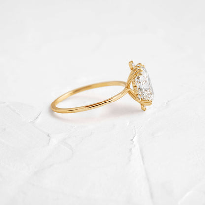 Solitaire-Oval Lab Grown Diamond Engagement Ring