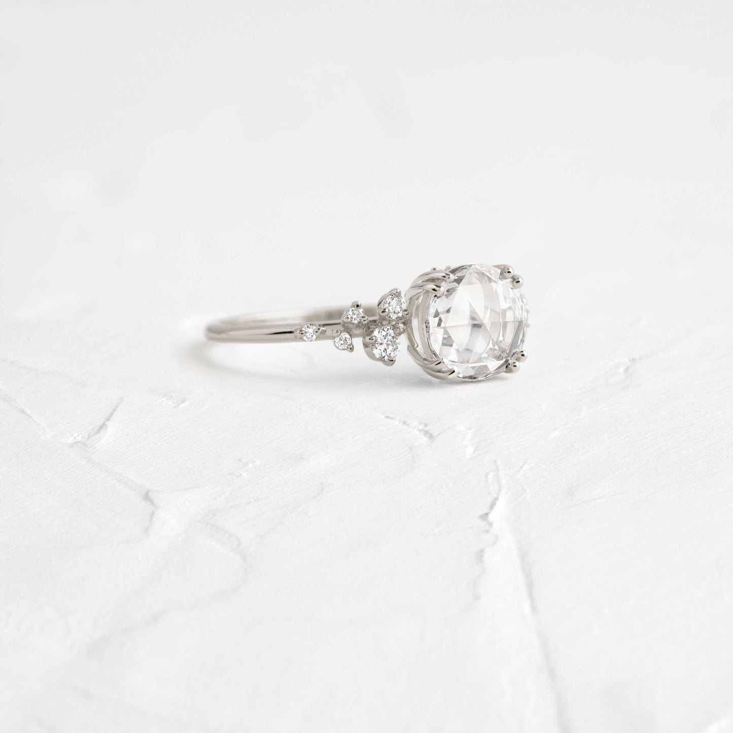 Solitaire-Oval Lab Grown Diamond Engagement Ring