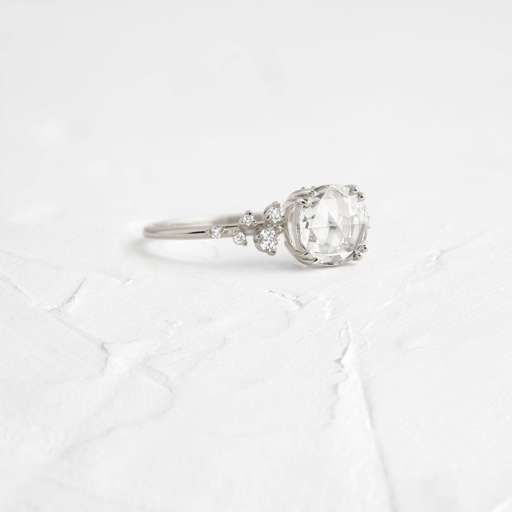 Solitaire-Oval Lab Grown Diamond Engagement Ring