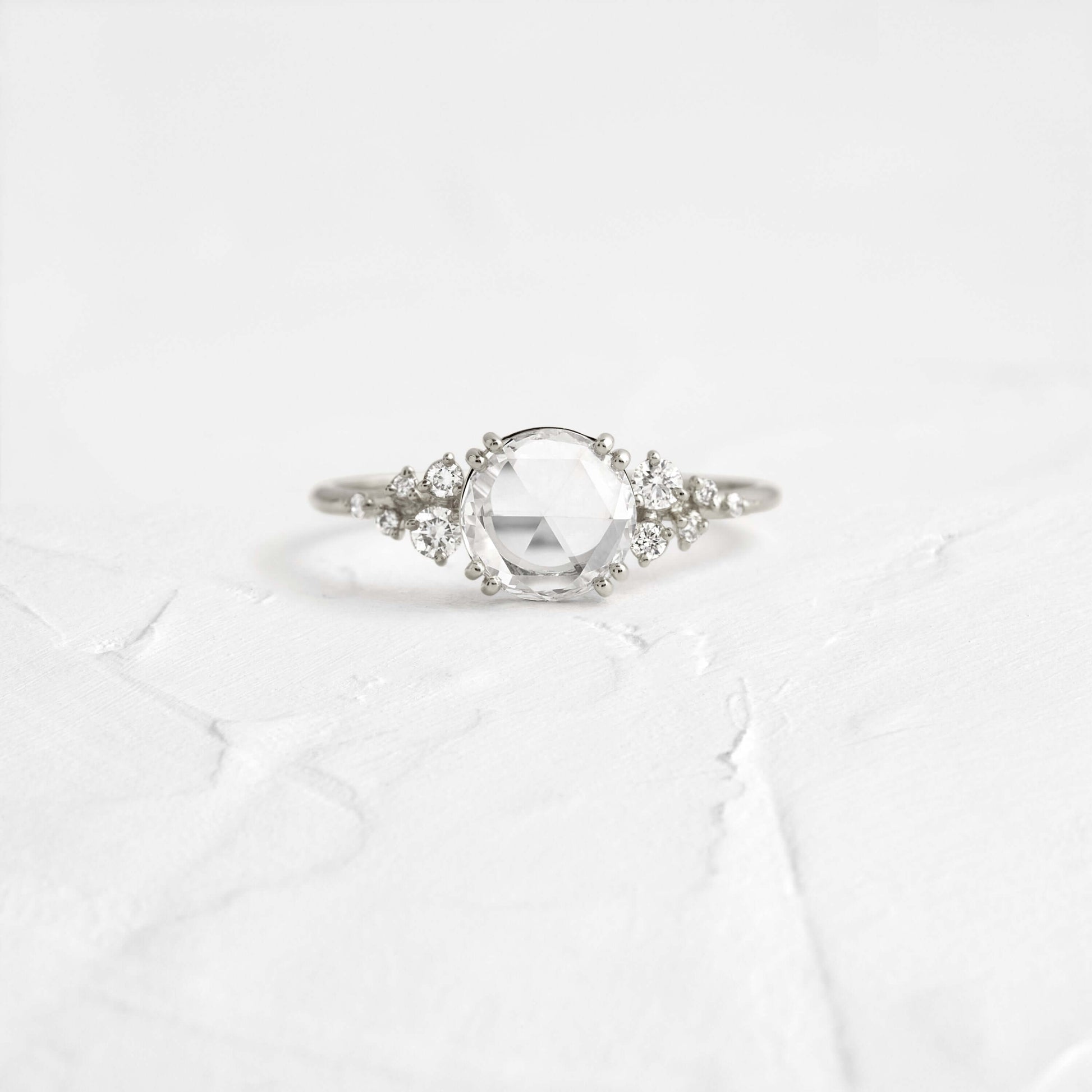 Solitaire-Oval Lab Grown Diamond Engagement Ring