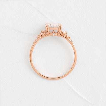 Solitaire-Oval Lab Grown Diamond Engagement Ring