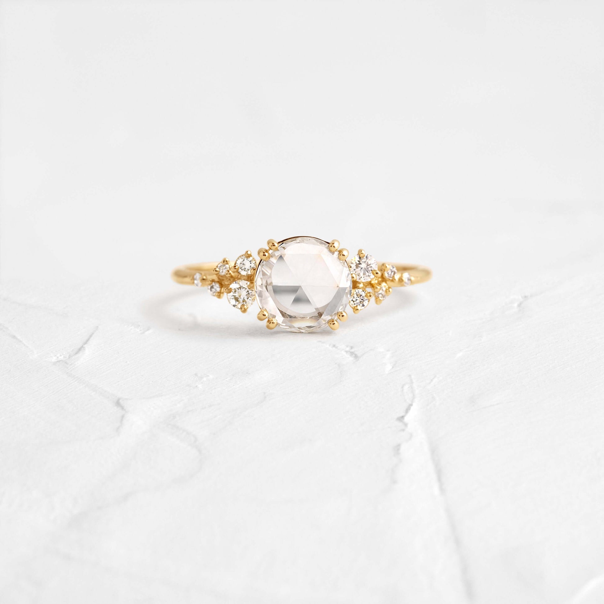 Solitaire-Oval Lab Grown Diamond Engagement Ring