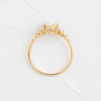 Solitaire-Oval Lab Grown Diamond Engagement Ring