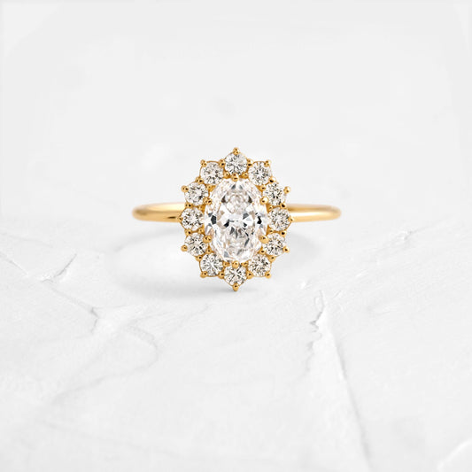 Solitaire-Oval Lab Grown Diamond Engagement Ring