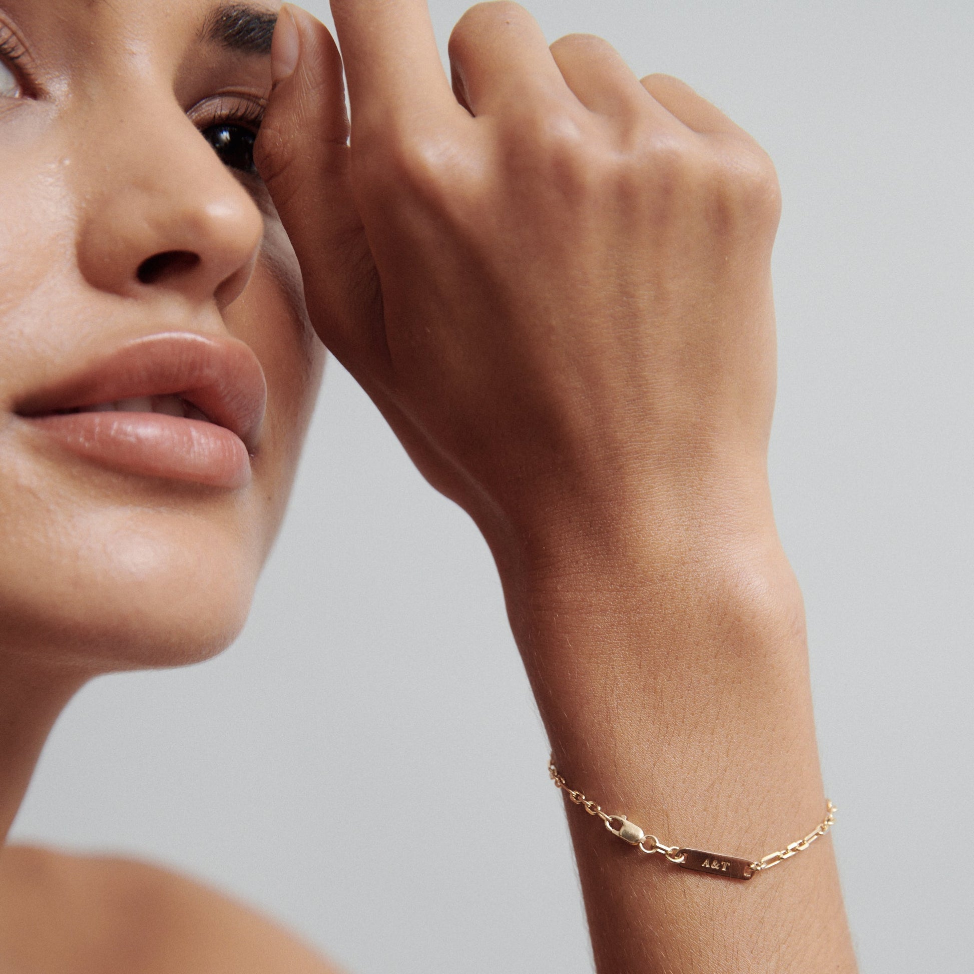 Elegant Gold Paper Clip Chain Bracelet 5