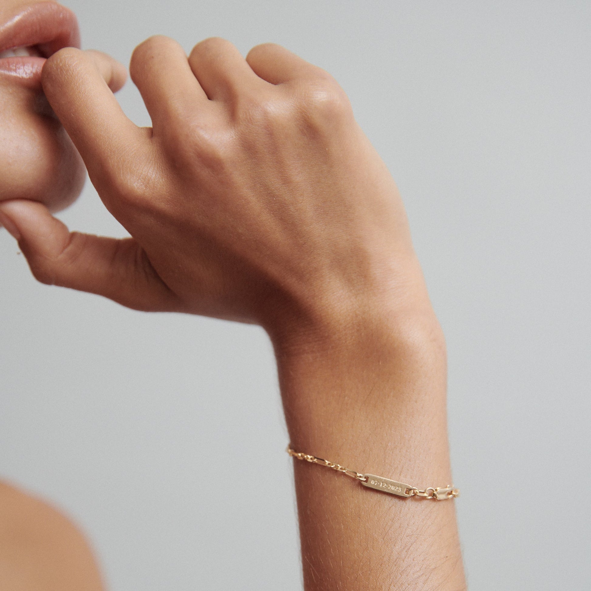 Elegant Gold Paper Clip Chain Bracelet 7
