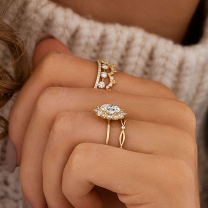 Solitaire-Oval Lab Grown Diamond Engagement Ring