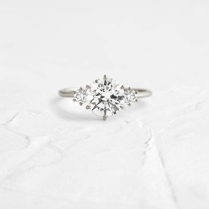 Solitaire-Oval Lab Grown Diamond Engagement Ring