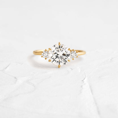 Solitaire-Oval Lab Grown Diamond Engagement Ring