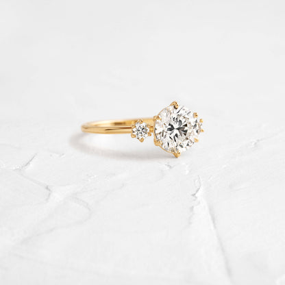 Solitaire-Oval Lab Grown Diamond Engagement Ring
