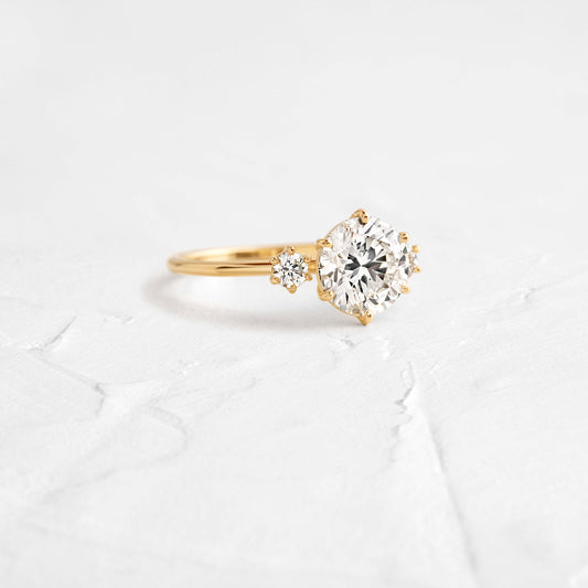 Solitaire-Oval Lab Grown Diamond Engagement Ring
