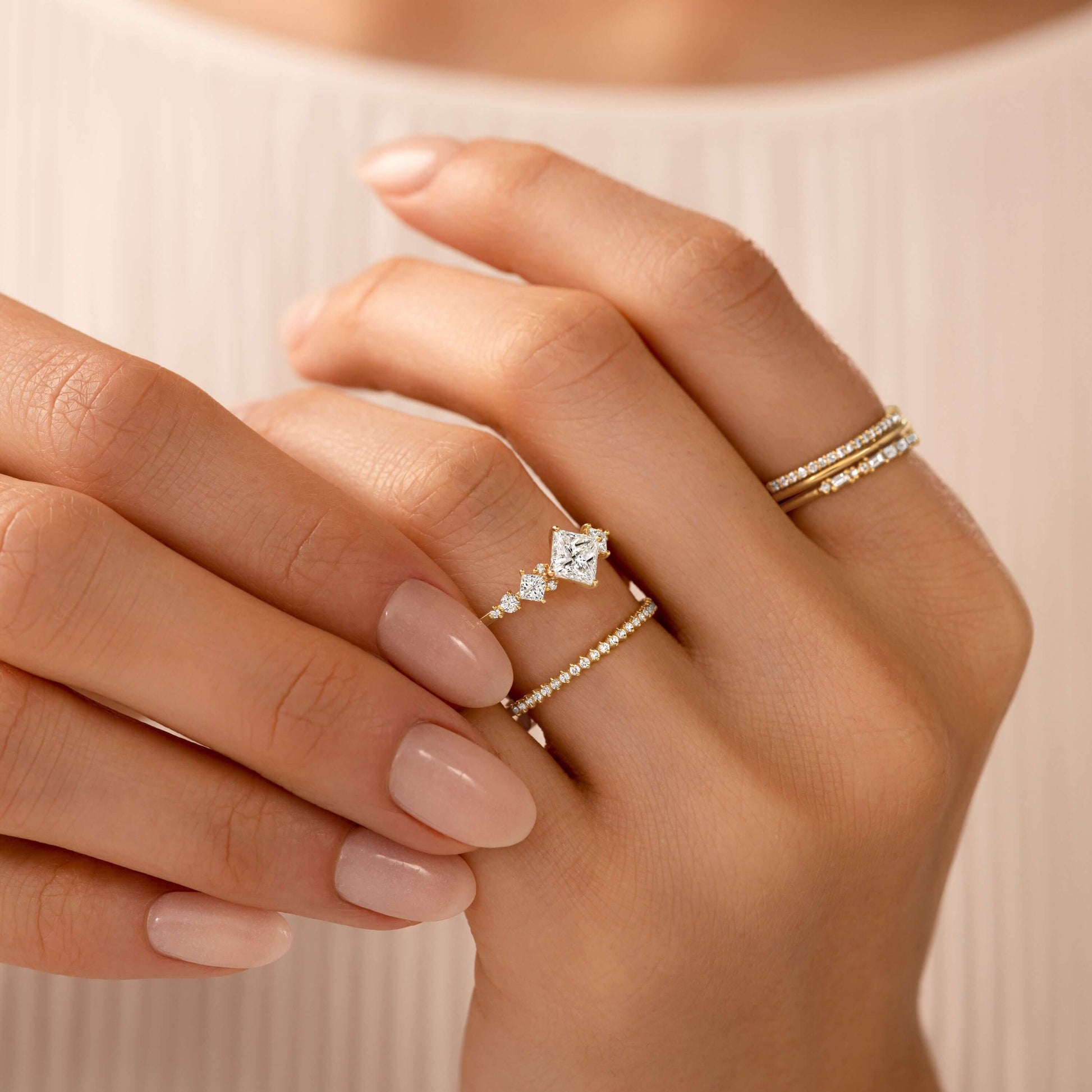 Solitaire-Oval Lab Grown Diamond Engagement Ring