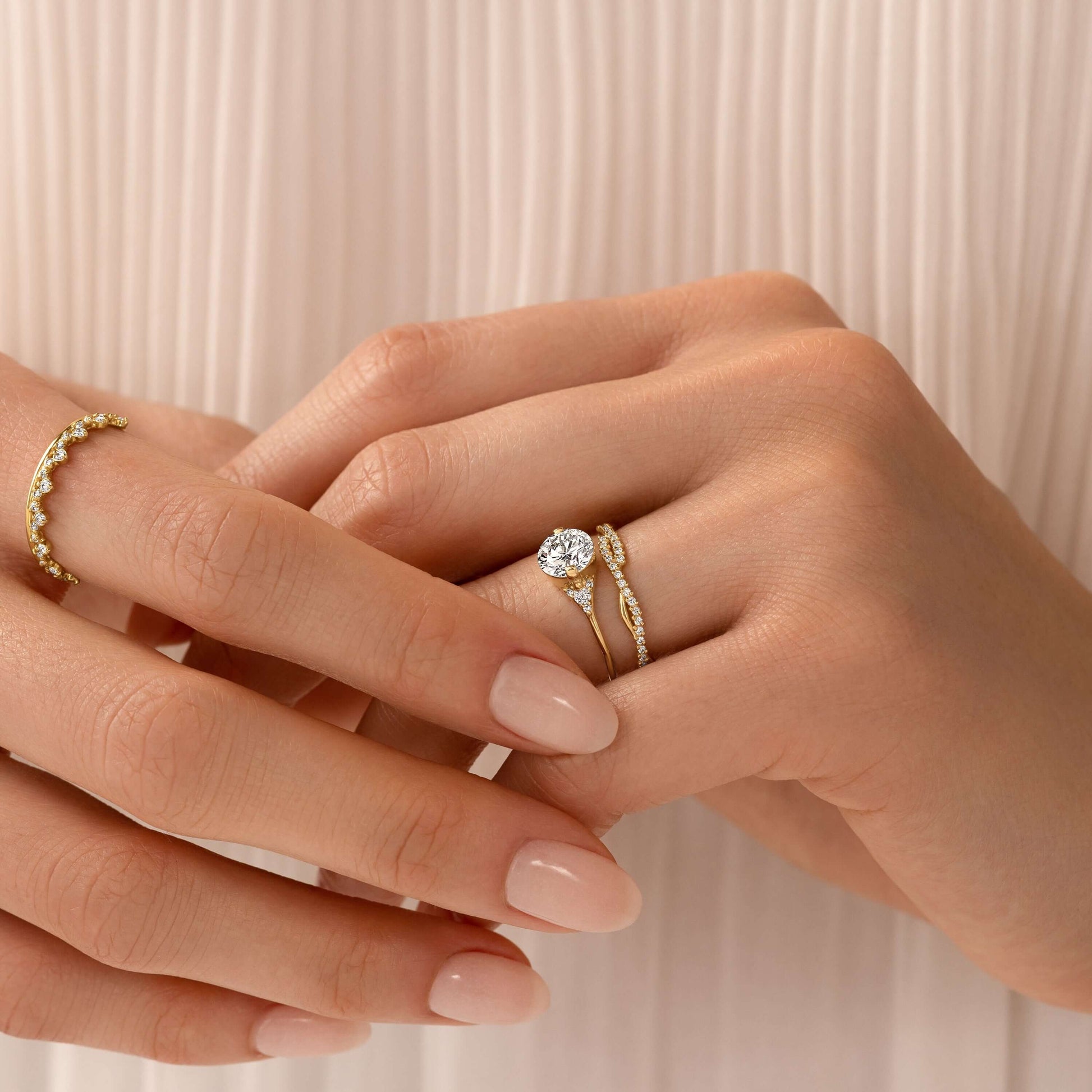 Solitaire-Oval Lab Grown Diamond Engagement Ring
