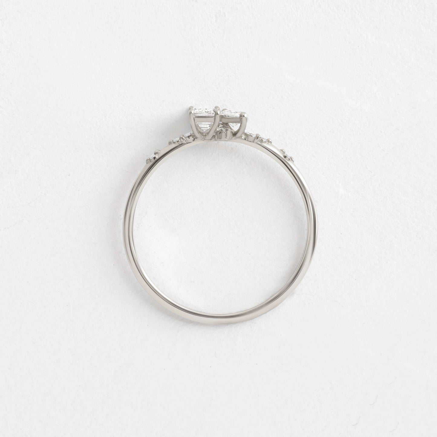 Solitaire-Oval Lab Grown Diamond Engagement Ring