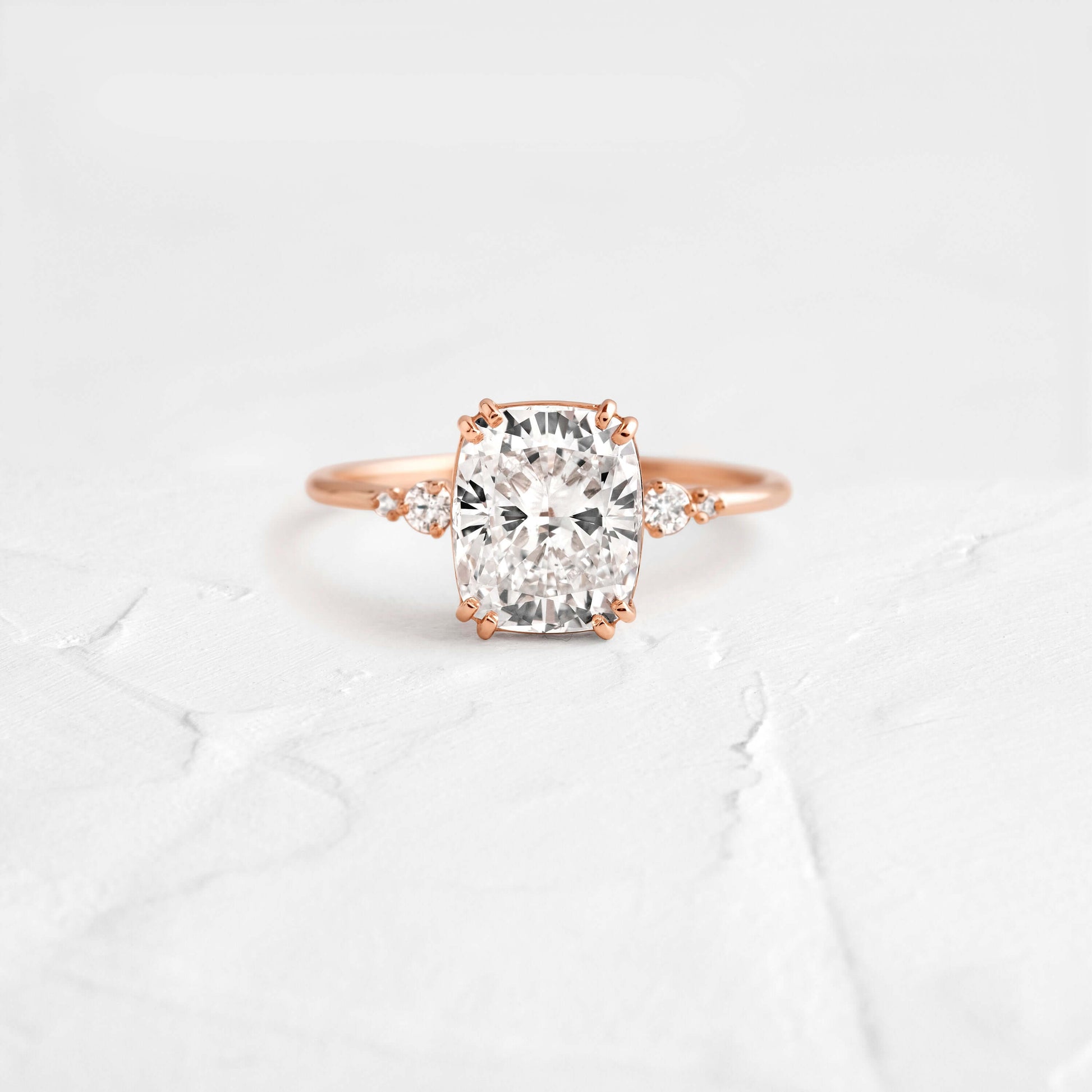Solitaire-Oval Lab Grown Diamond Engagement Ring