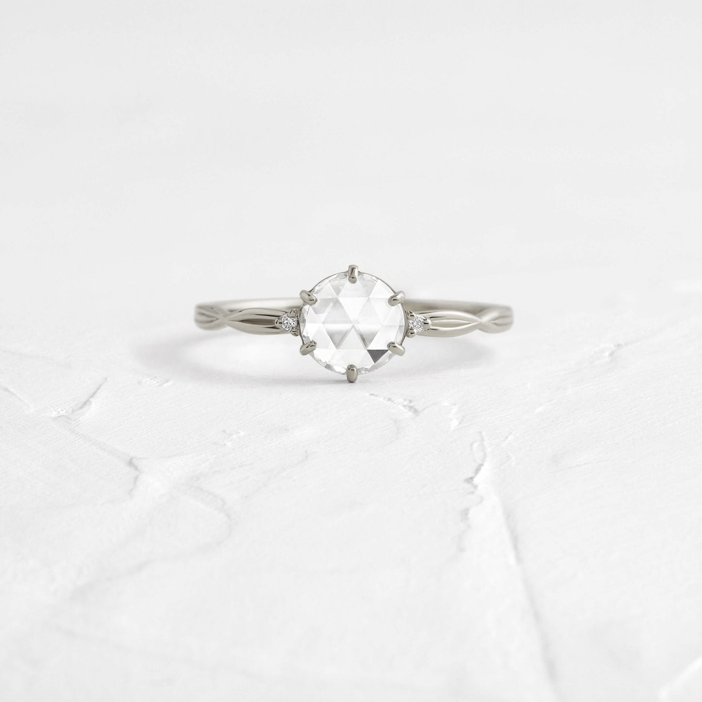 Solitaire-Oval Lab Grown Diamond Engagement Ring