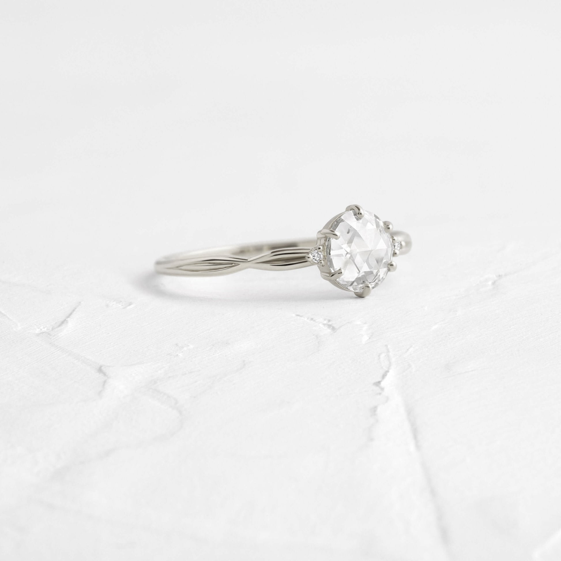 Solitaire-Oval Lab Grown Diamond Engagement Ring