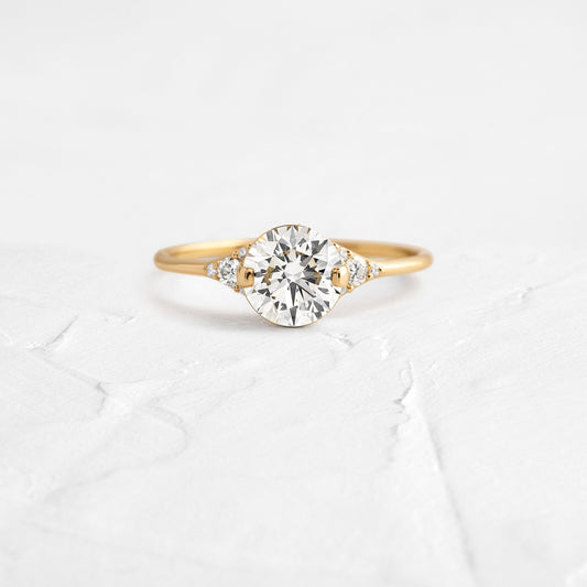 Solitaire-Oval Lab Grown Diamond Engagement Ring