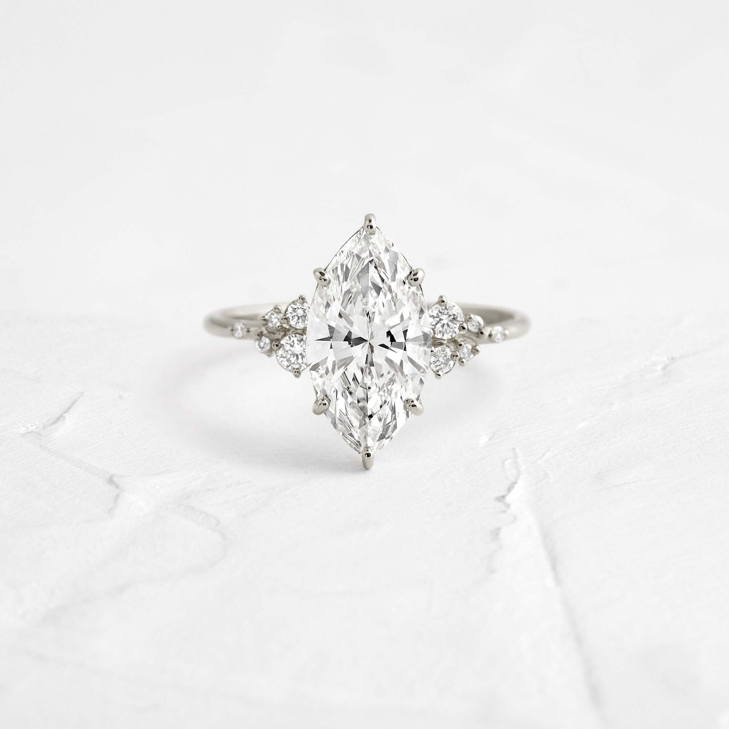 Solitaire-Oval Lab Grown Diamond Engagement Ring