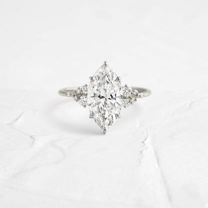 Solitaire-Oval Lab Grown Diamond Engagement Ring