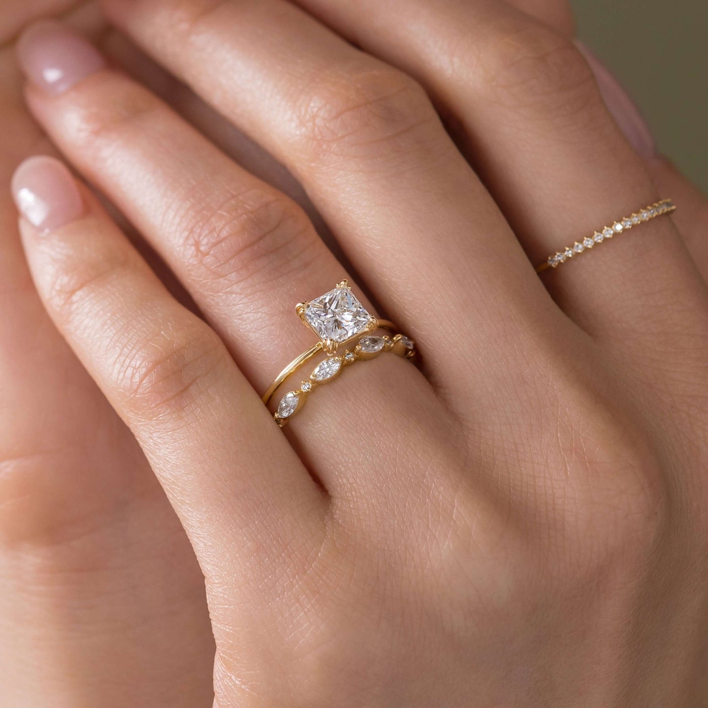 Solitaire-Oval Lab Grown Diamond Engagement Ring