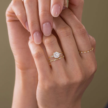 Solitaire-Oval Lab Grown Diamond Engagement Ring