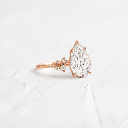 Solitaire-Oval Lab Grown Diamond Engagement Ring