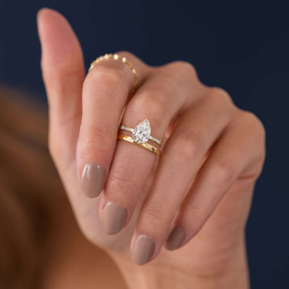 Solitaire-Oval Lab Grown Diamond Engagement Ring