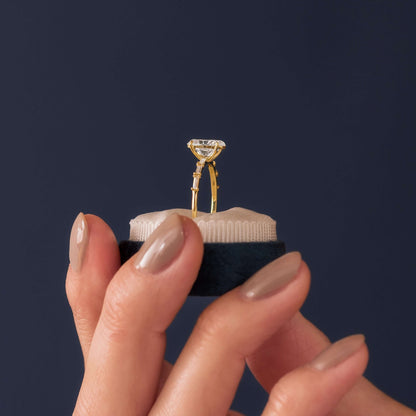 Solitaire-Oval Lab Grown Diamond Engagement Ring