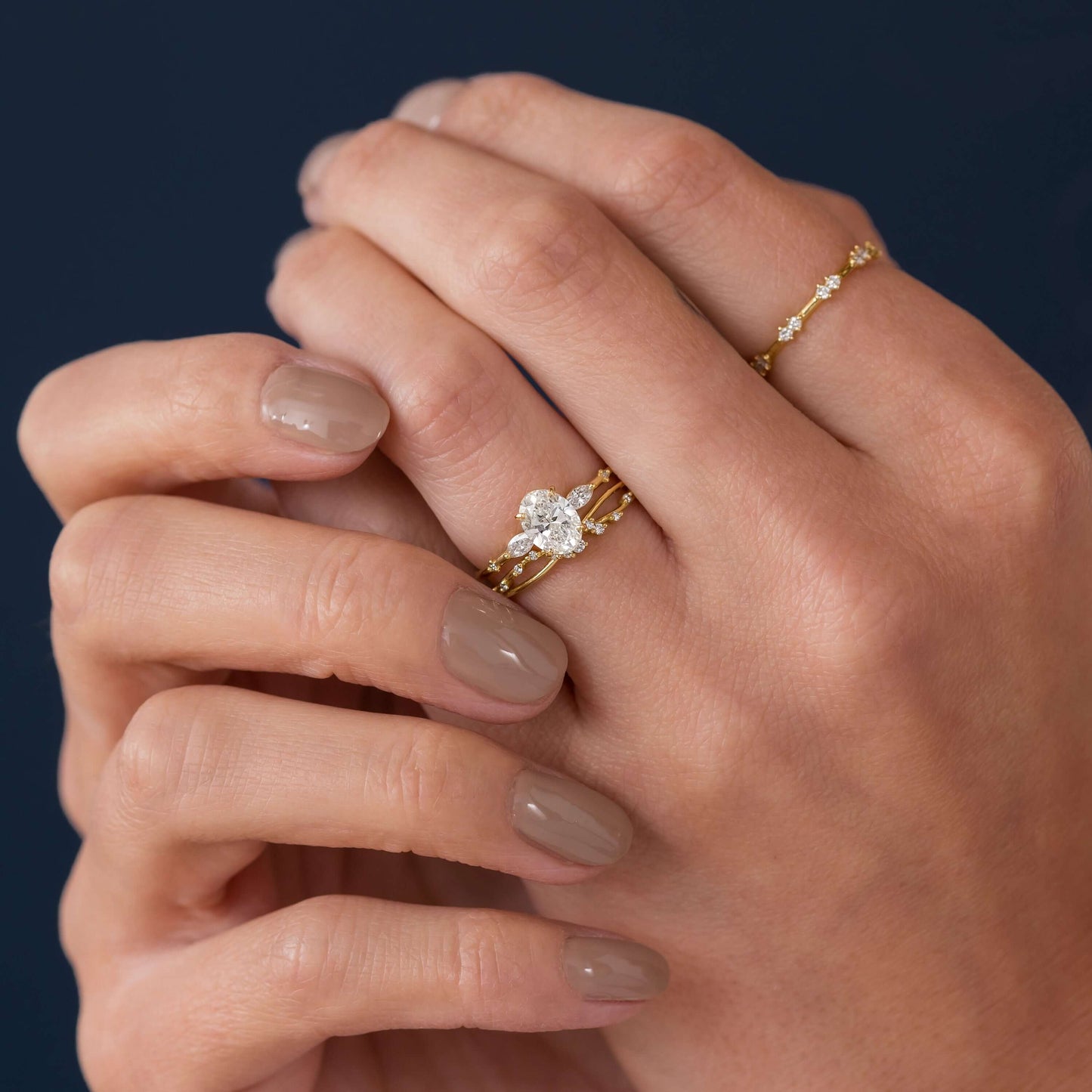 Solitaire-Oval Lab Grown Diamond Engagement Ring