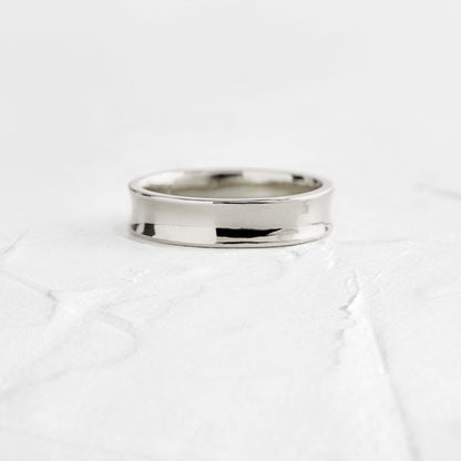 Classic- Men's Wedding Band