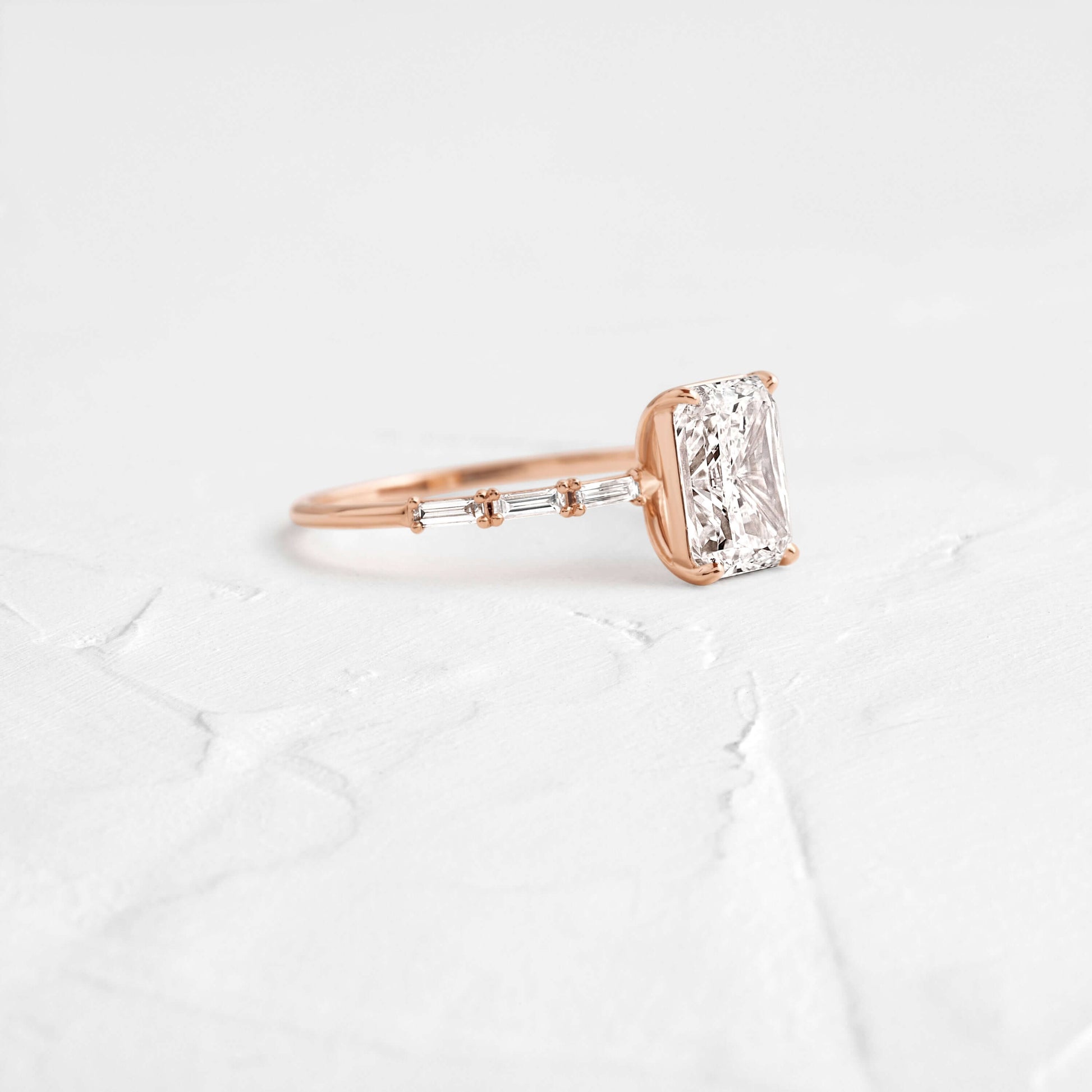 Solitaire-Oval Lab Grown Diamond Engagement Ring