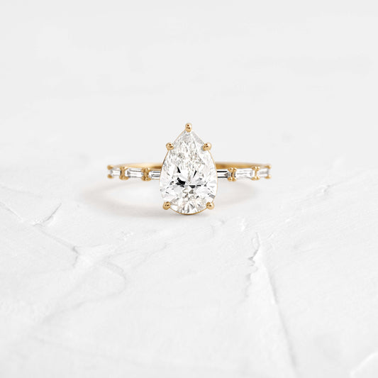 Solitaire-Oval Lab Grown Diamond Engagement Ring