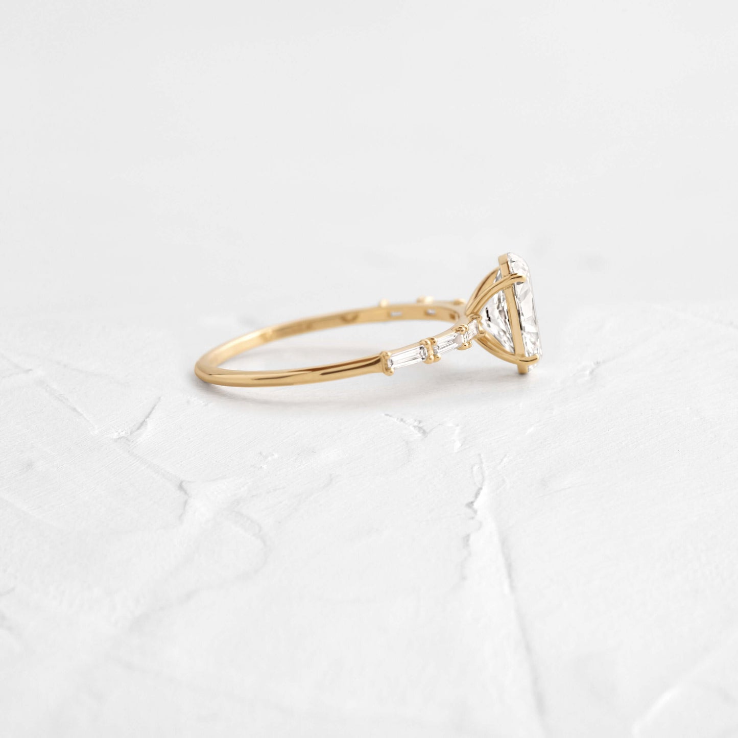 Solitaire-Oval Lab Grown Diamond Engagement Ring
