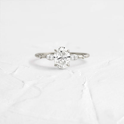 Solitaire-Oval Lab Grown Diamond Engagement Ring