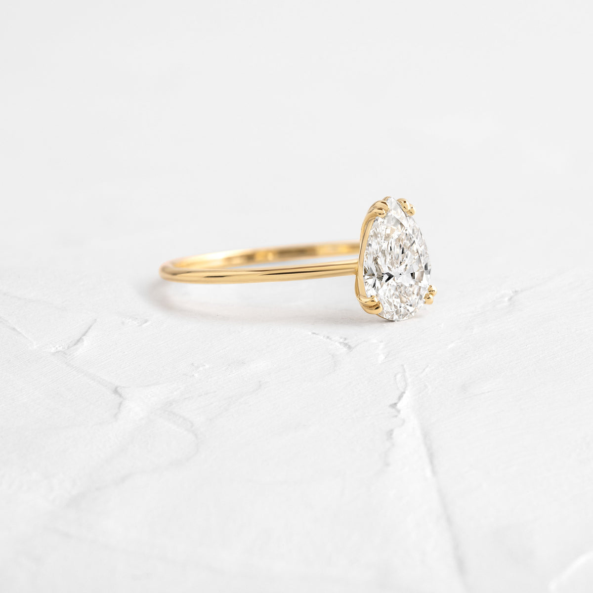 Solitaire-Oval Lab Grown Diamond Engagement Ring