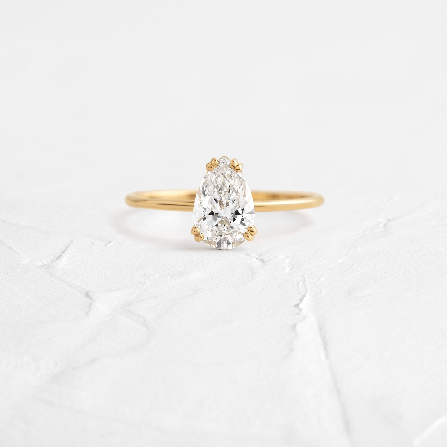 Solitaire-Oval Lab Grown Diamond Engagement Ring