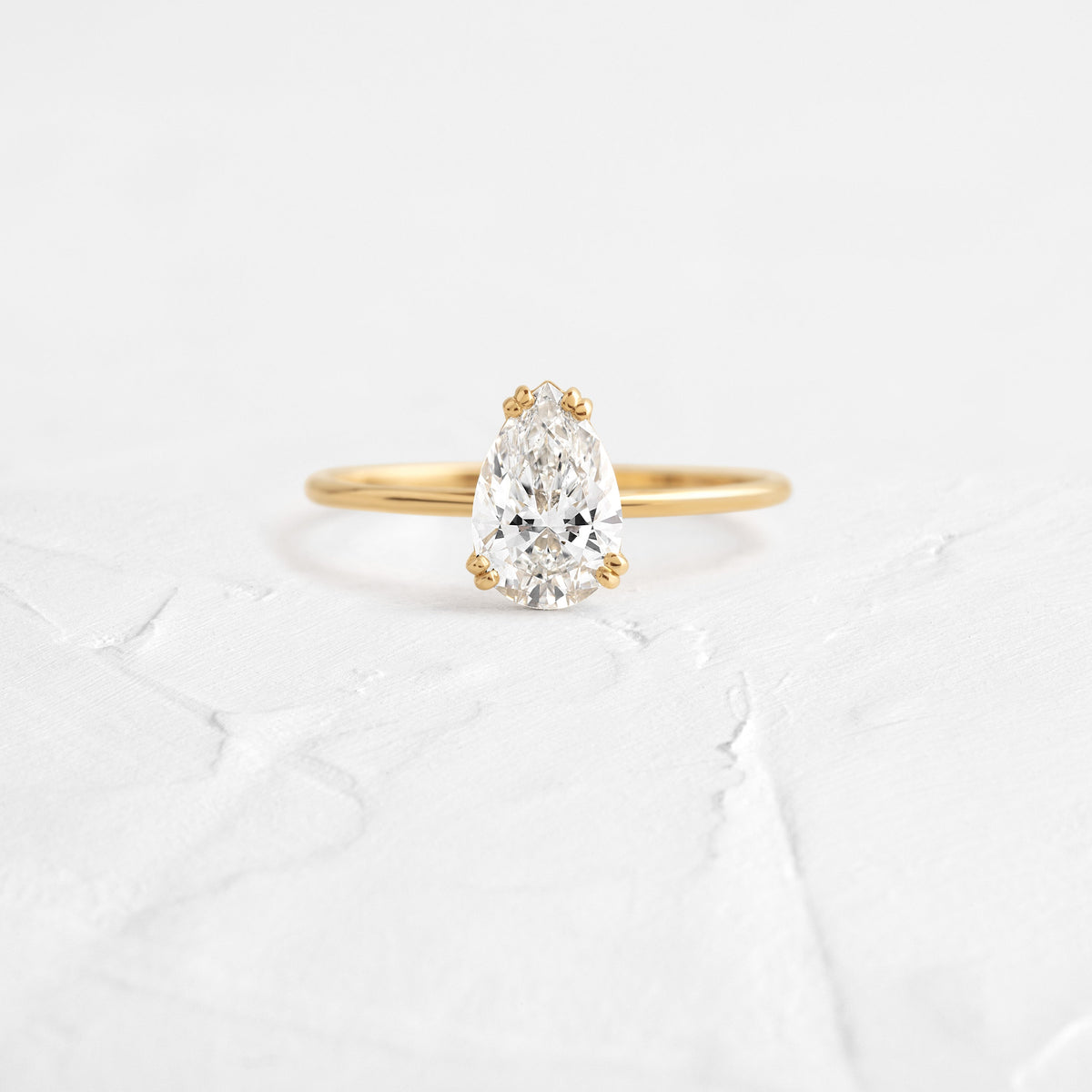 Solitaire-Oval Lab Grown Diamond Engagement Ring