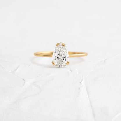 Solitaire-Oval Lab Grown Diamond Engagement Ring