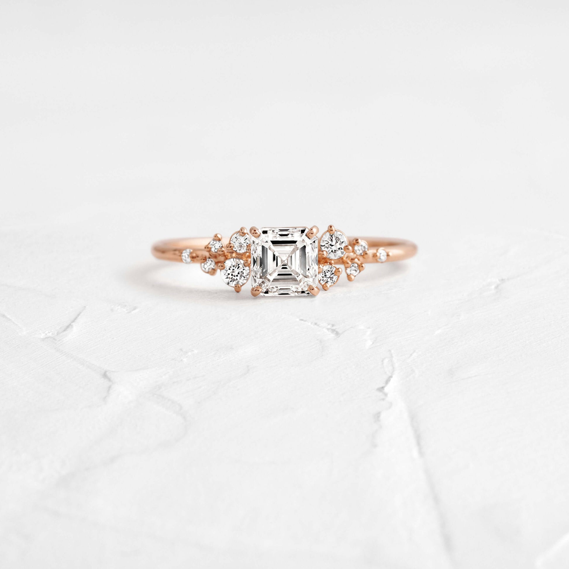 Solitaire-Oval Lab Grown Diamond Engagement Ring