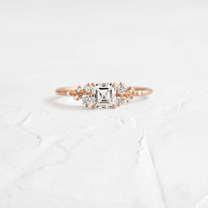 Solitaire-Oval Lab Grown Diamond Engagement Ring