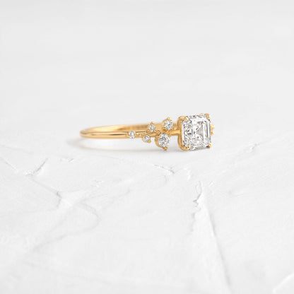 Solitaire-Oval Lab Grown Diamond Engagement Ring