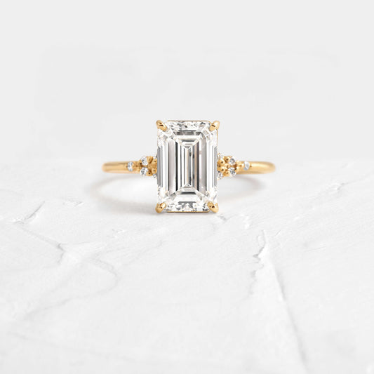 Solitaire-Oval Lab Grown Diamond Engagement Ring