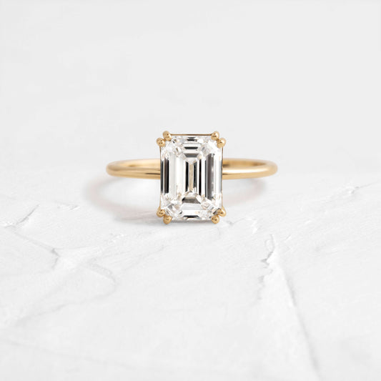 Solitaire-Oval Lab Grown Diamond Engagement Ring