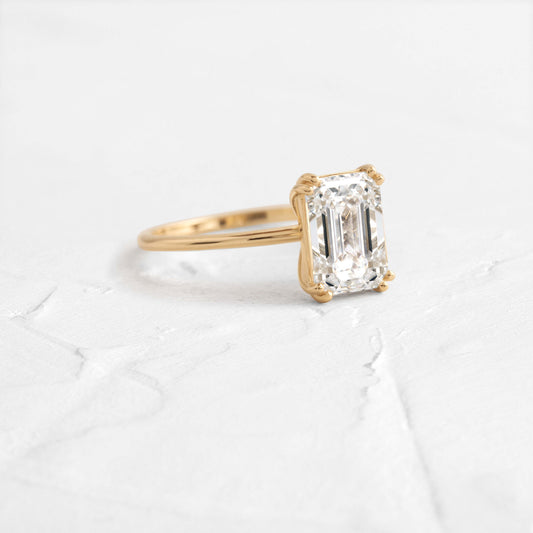 Solitaire-Oval Lab Grown Diamond Engagement Ring