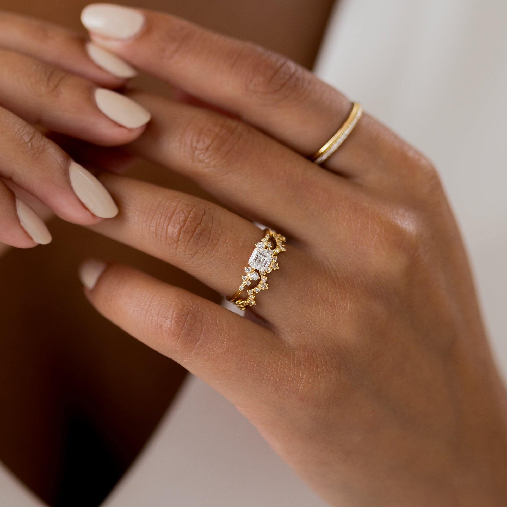 Solitaire-Oval Lab Grown Diamond Engagement Ring