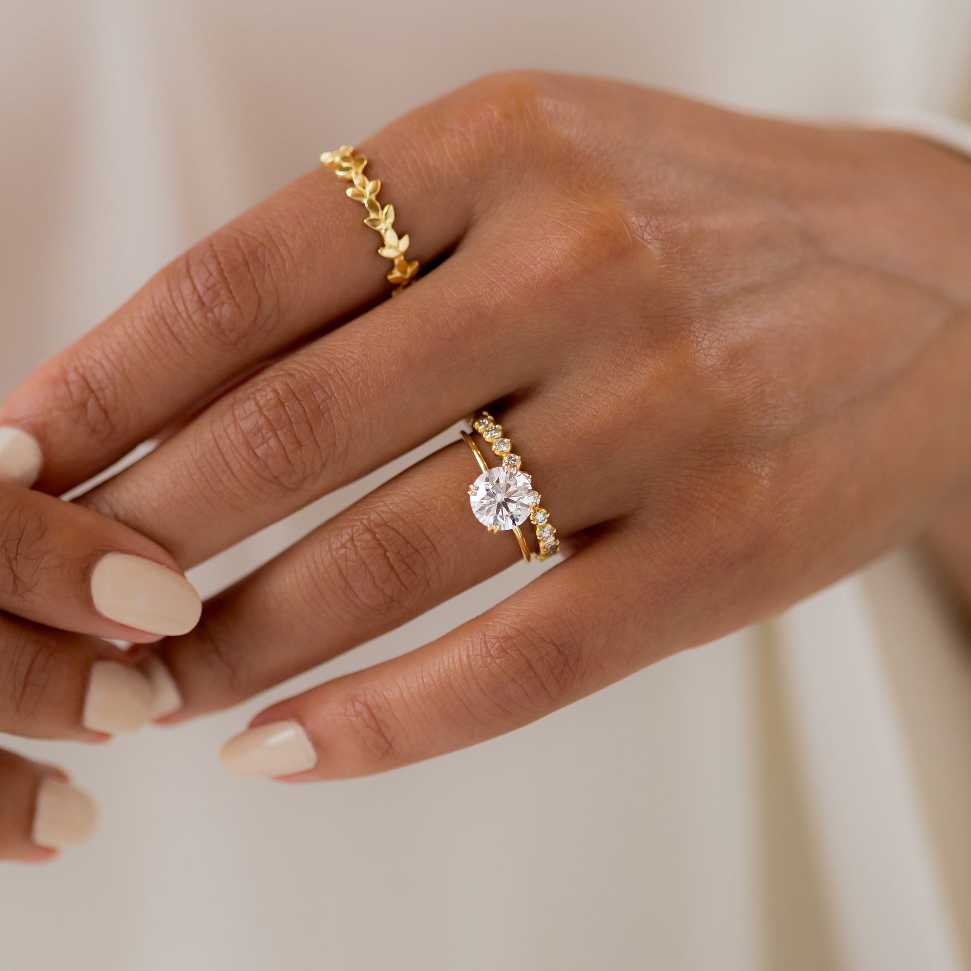 Solitaire Double Prong-Oval Lab Grown Diamond Engagement Ring